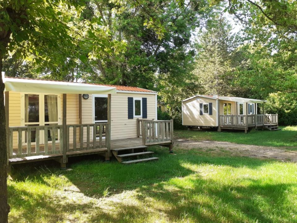 Mobil-Home 1à 4 Personnes Attigny Esterno foto