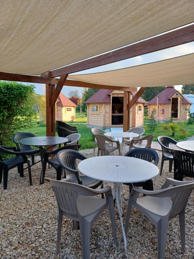 Mobil-Home 1à 4 Personnes Attigny Esterno foto